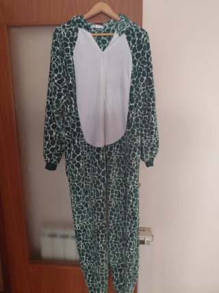 Pijama animal verde y blanco talla única