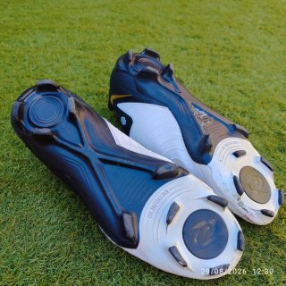 Botas de fútbol Junior Nike Phantom T41