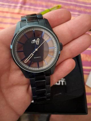 Lotteria di orologi Lotus nuovi