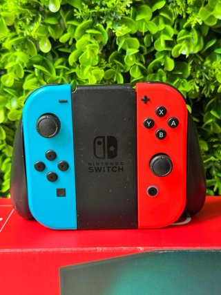 COMO NUEVA!! Nintendo Switch + Accesorios + Juego