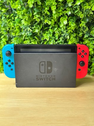 COMO NUEVA!! Nintendo Switch + Accesorios + Juego