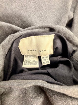 Gabardina Zara Man Reversible Beige/Gris Talla M