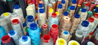 Lote bobinas hilos para remalladora overlock