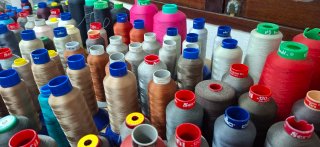 Lote bobinas hilos para remalladora overlock