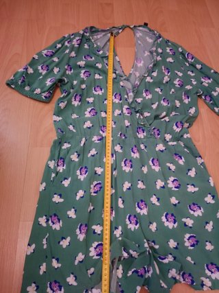 Mono corto floral verde