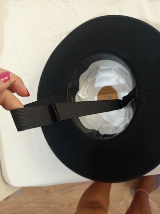 Sombrero Negro Roberto Garrudo
