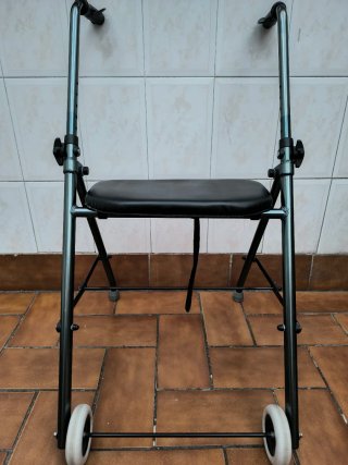 Andador plegable con asiento Easy Way Healthcare