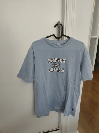 Camiseta Respect the Locals Talla M