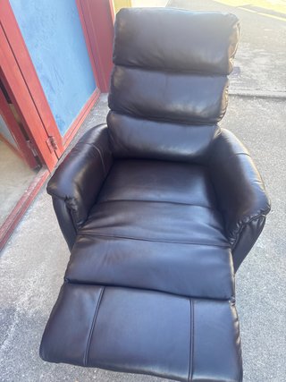Sillón de cuero marron