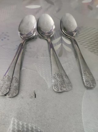 Set de cubiertos de metal