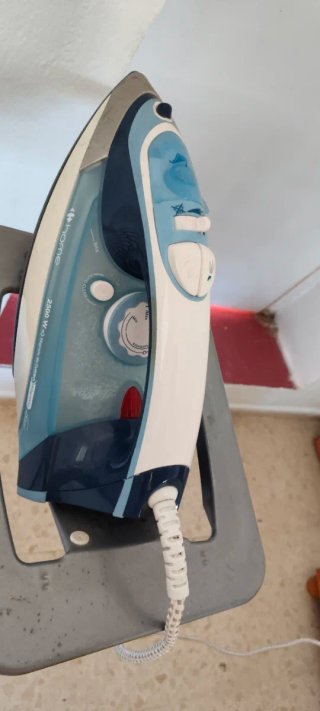 Plancha de vapor Home 2500W