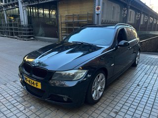 BMW 318d Touring – LCI M-Paket – Techo panorámico