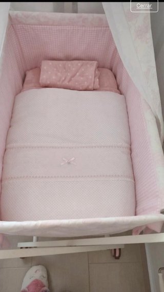 Minicuna bebé rosa con dosel
