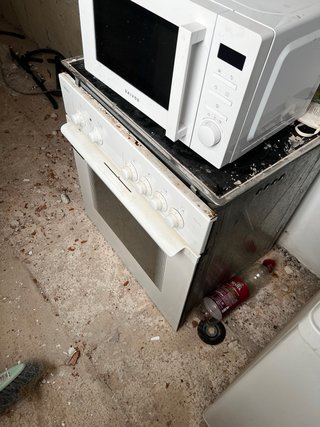 Cocina eléctrica blanca