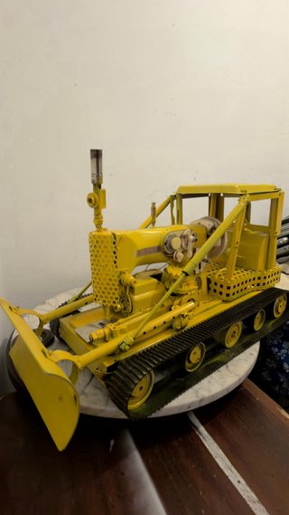 Bulldozer hecha a mano de Máquina Coser Singer