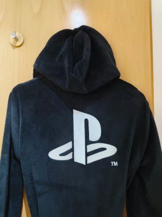 Bata infantil PlayStation negra