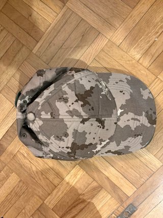 Gorra Verde NYY, gorra camuflaje, riñoneras.