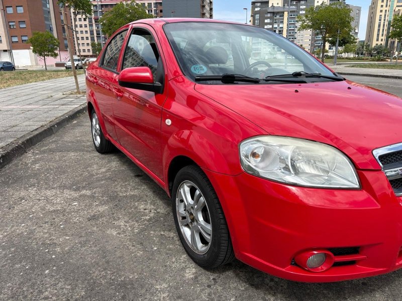 Chevrolet Aveo 2010 - foto 1