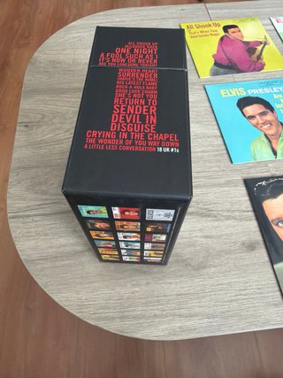 Elvis Presley UK #1s Singles Box Set CD