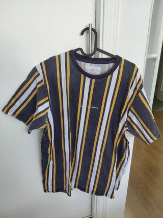 Camiseta rayas hombre gris y amarillo