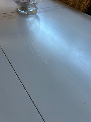 Mesa comedor y 6 sillas de ratán y madera