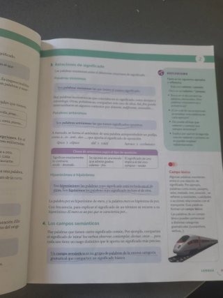 LENGUA CASTELLANA Y LITERATURA 1 ESO CONSTRUYEN...