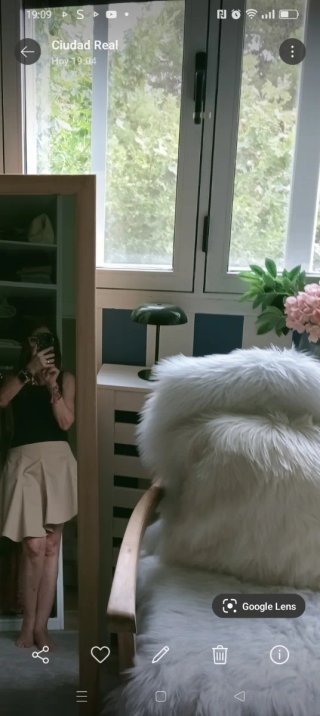 Falda asimétrica Zara beige agotada