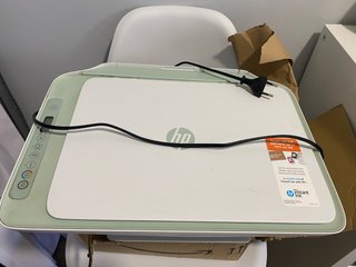 Impresora HP DeskJet 2722e