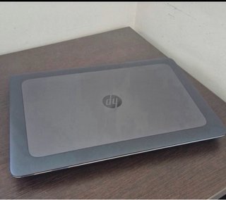 Ordenador portátil HP ZBook 17 i7 32GB RAM