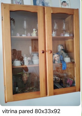 Vitrina de pared madera y cristal