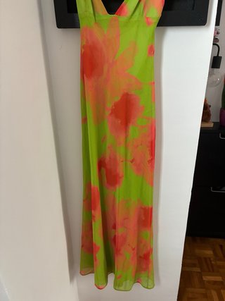 Vestido midi Zara estampado verde y coral XS