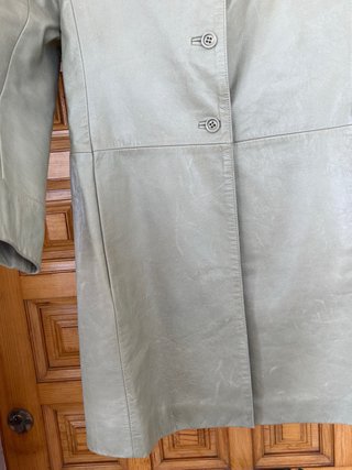 Abrigo 3/4 estilo trench en 100% PIEL BOVINA Zara