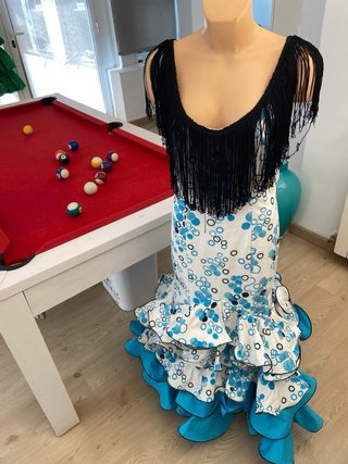 318 Traje de flamenca con volantes talla S 36