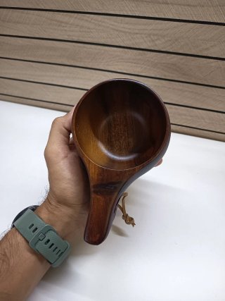 Taza grande de madera de acacia
