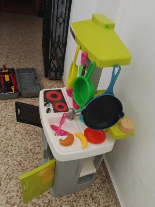 Cocina de juguete Smoby con accesorios