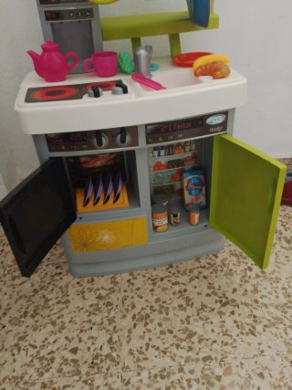 Cocina de juguete Smoby con accesorios