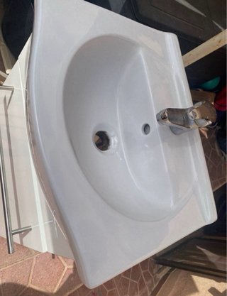 Mueble Lavabo Blanco con Toallero