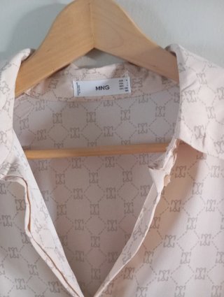 Blusa MNG Beige rosado Estampado Elegante