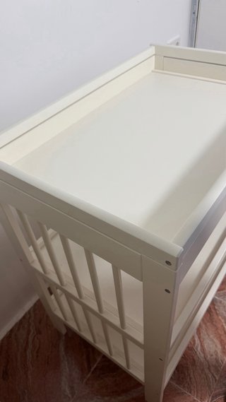 Cambiador IKEA blanco