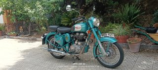 Royal Enfield Classic 500 EFI Verde