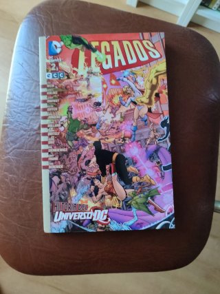Universo DC: Legados núm. 01 y 02