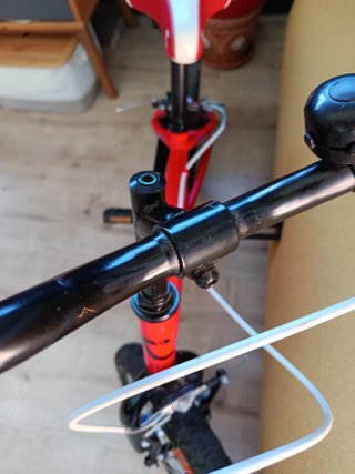 Bicicleta infantil Connor roja 14 pulgadas