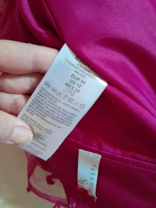 Vestido de fiesta frambuesa con encaje
