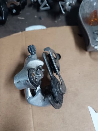 Cambio trasero Shimano RX-100