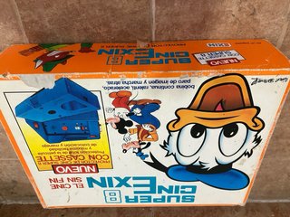 Proyector Super 8 Cinexin con 2 Cassettes Mickey.