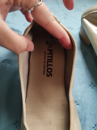 Zapatos Pitillos Dorados Talla 40