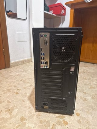 Ordenador Gaming Negro