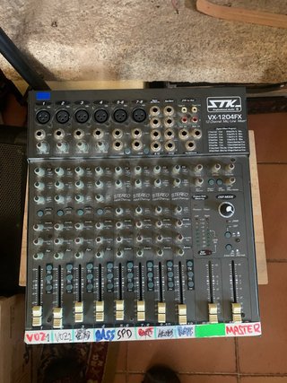 Mesa de Mezcla STK VX-1204FX 12 Canales