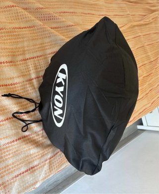 Casco de moto Kyon talla S negro