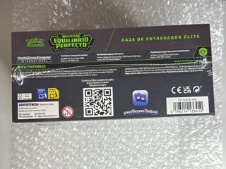 ETB Equilibrio Perfecto Sellada Pokémon TCG